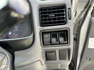 2001 Mazda Bongo - Thumbnail