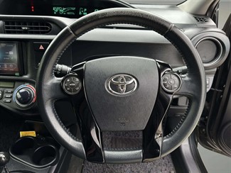 2013 Toyota AQUA - Thumbnail