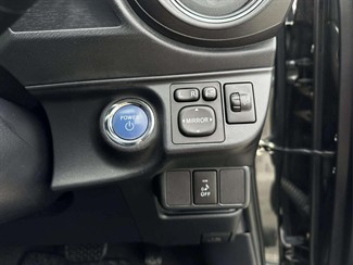 2013 Toyota AQUA - Thumbnail