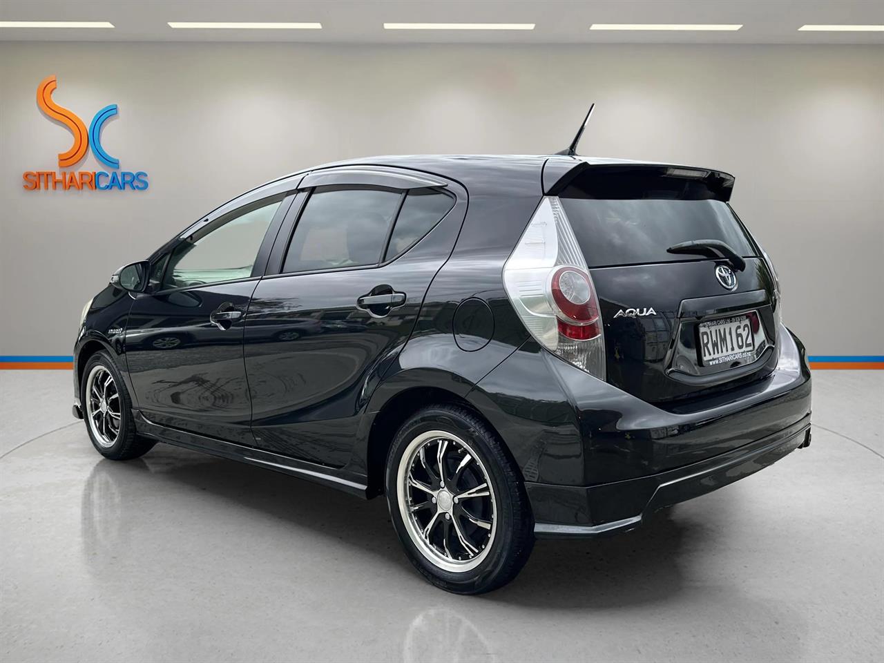 2013 Toyota AQUA