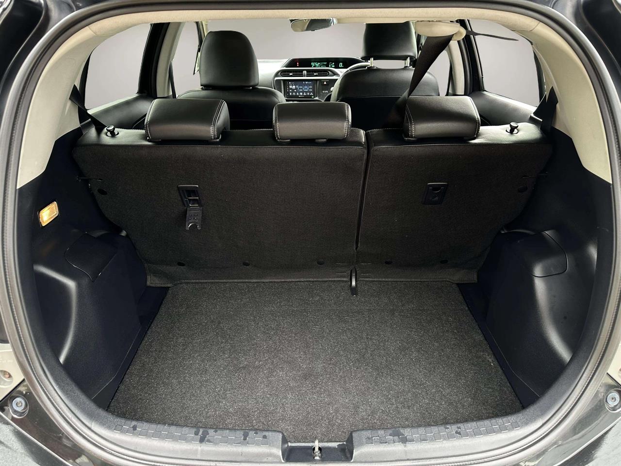 2013 Toyota AQUA
