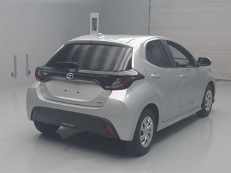 2021 Toyota Yaris - Thumbnail