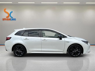 2020 Toyota Corolla - Thumbnail