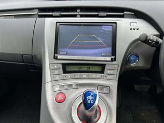 2015 Toyota Prius - Thumbnail