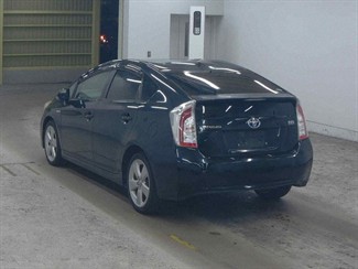 2013 Toyota Prius - Thumbnail