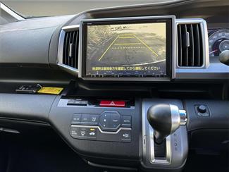 2014 Honda Stepwagon - Thumbnail