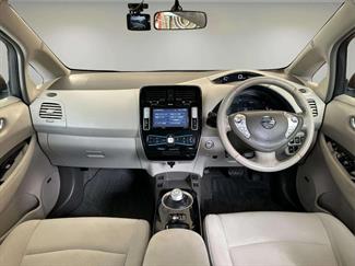 2014 Nissan Leaf - Thumbnail