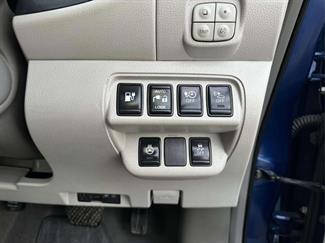 2014 Nissan Leaf - Thumbnail