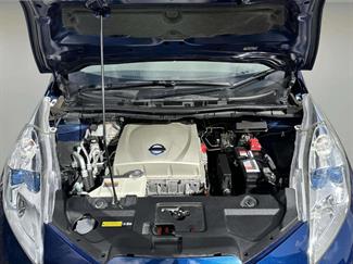 2014 Nissan Leaf - Thumbnail