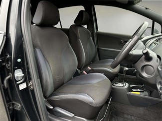 2006 Toyota Vitz - Thumbnail