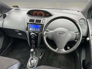 2006 Toyota Vitz - Thumbnail