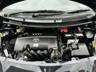 2006 Toyota Vitz - Thumbnail