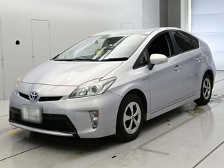 2012 Toyota Prius - Thumbnail