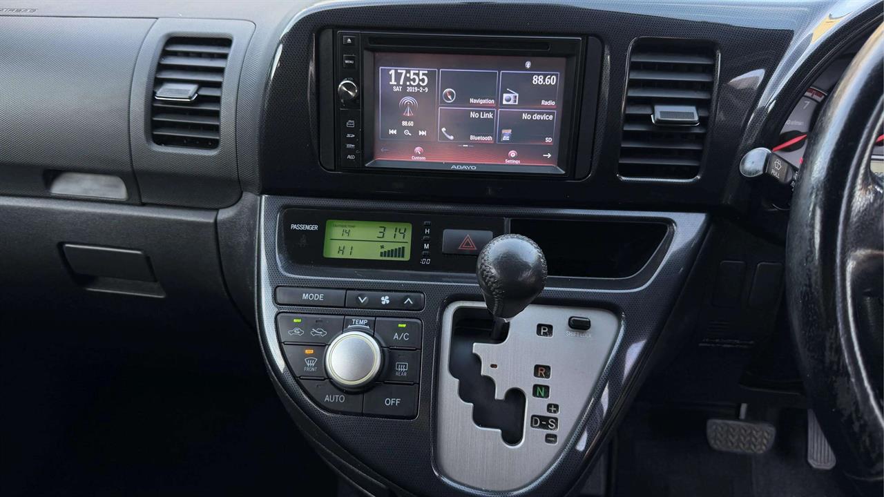 2008 Toyota WISH