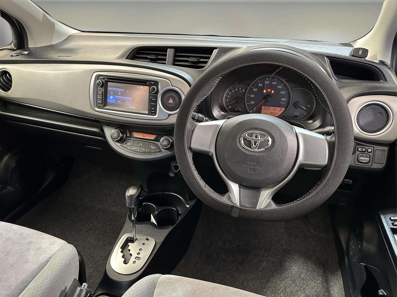 2011 Toyota Vitz