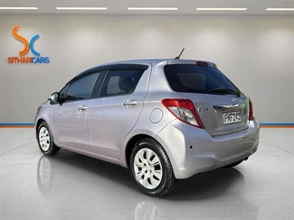 2011 Toyota Vitz - Thumbnail