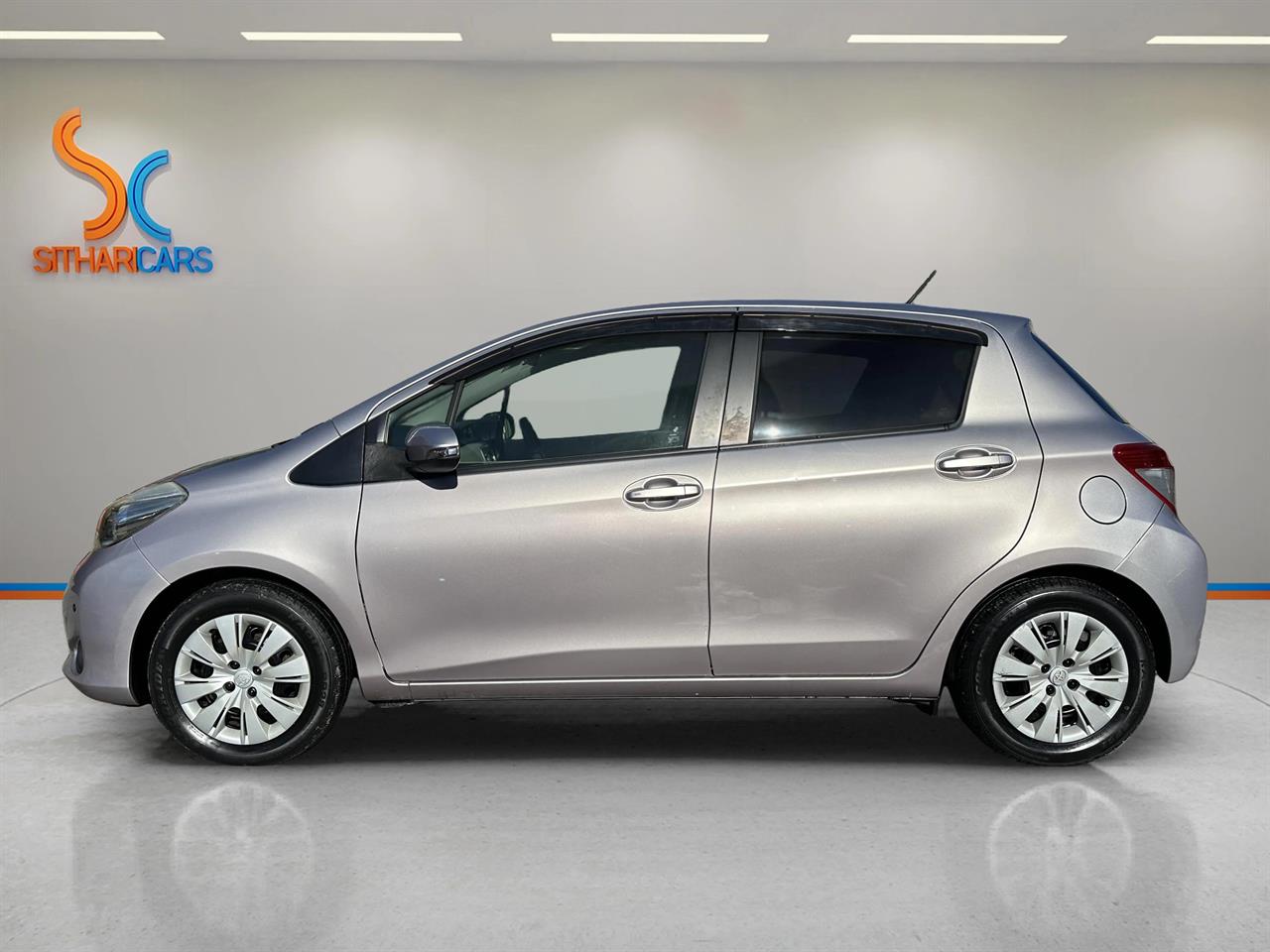 2011 Toyota Vitz