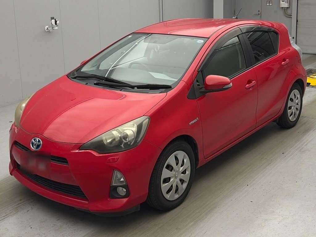 2013 Toyota AQUA