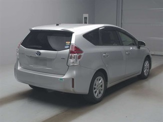 2015 Toyota Prius - Thumbnail