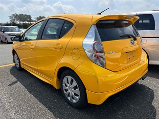 2012 Toyota AQUA - Thumbnail