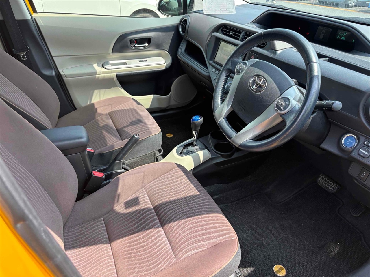 2012 Toyota AQUA