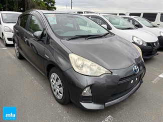 2013 Toyota AQUA - Thumbnail