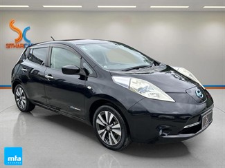 2016 Nissan Leaf - Thumbnail
