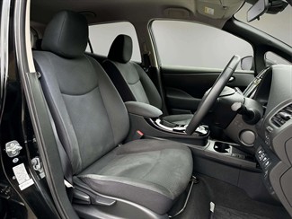 2016 Nissan Leaf - Thumbnail