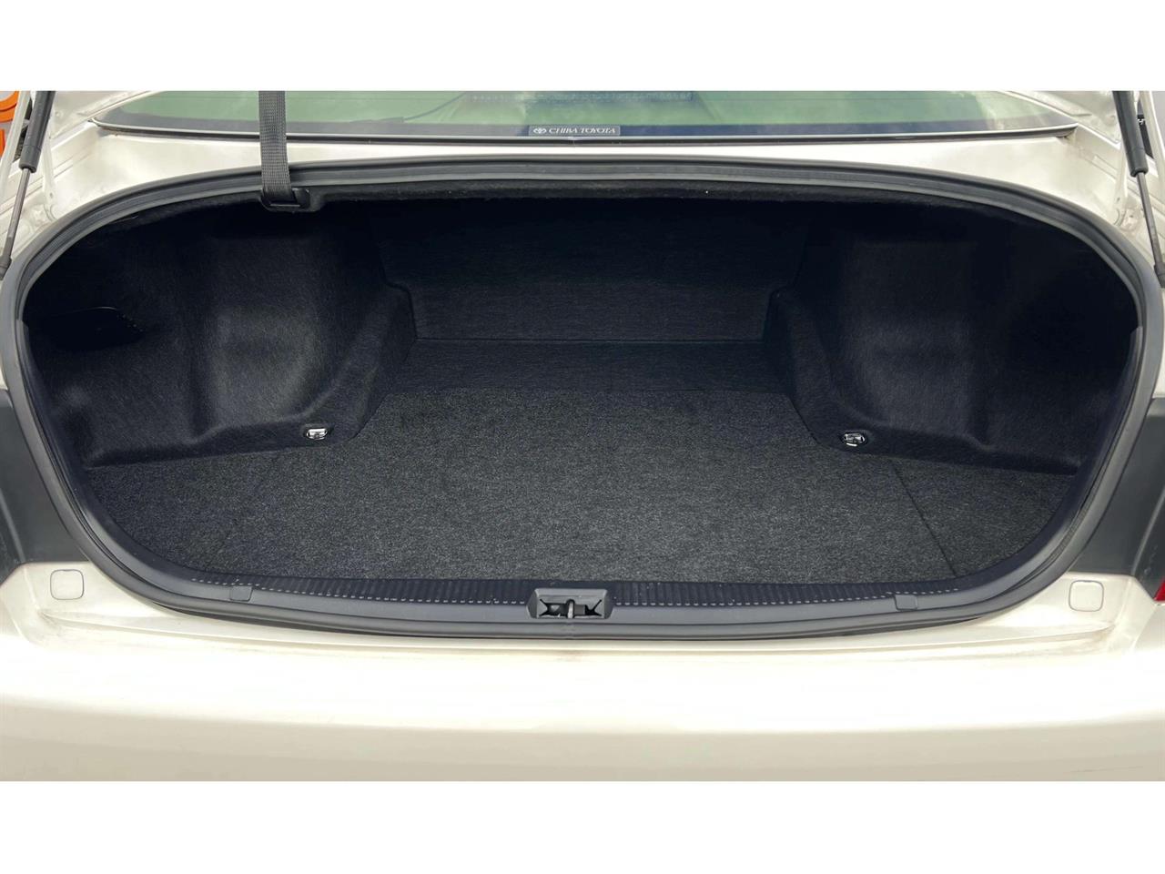 2006 Toyota CROWN