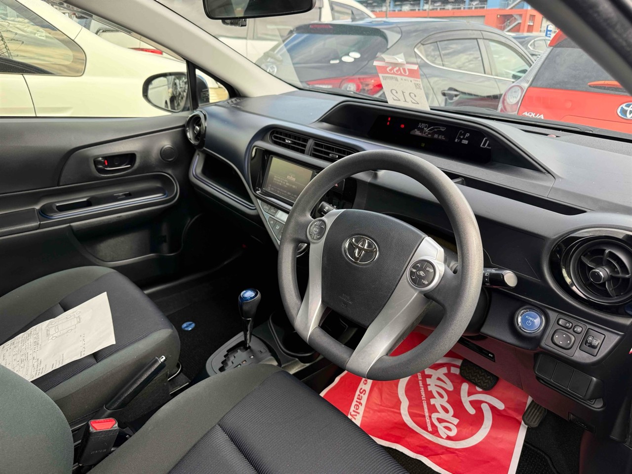 2016 Toyota AQUA