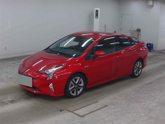 2016 Toyota Prius - Thumbnail