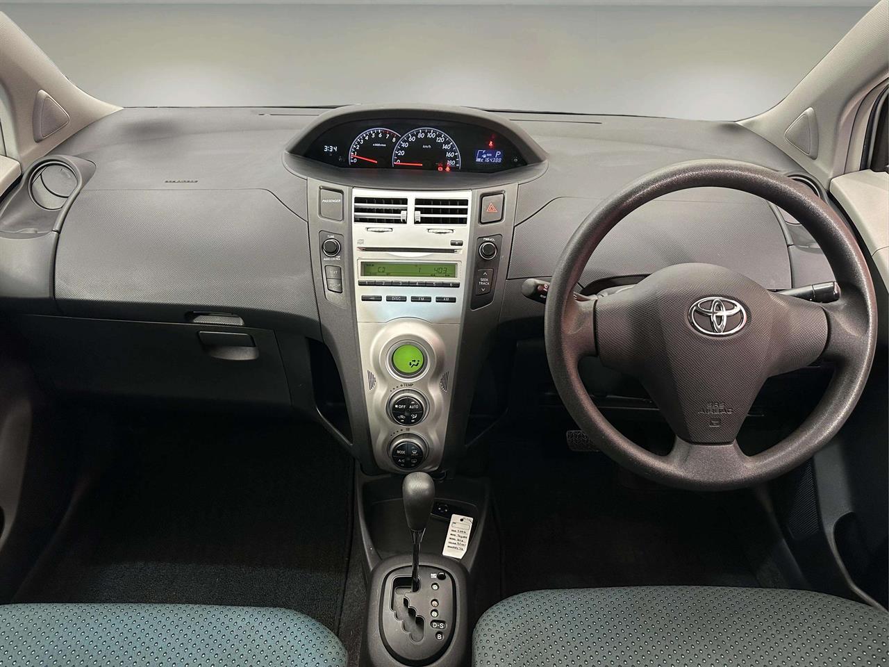 2006 Toyota Vitz