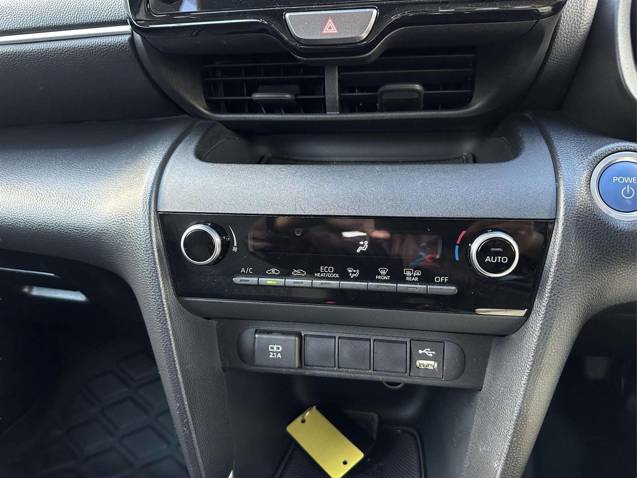 2021 Toyota YARIS CROSS