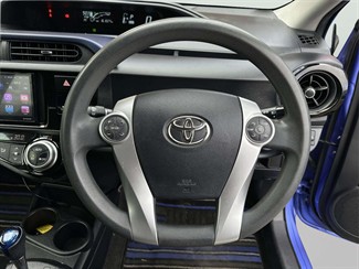 2016 Toyota AQUA - Thumbnail