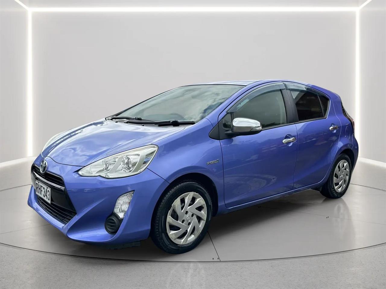 2016 Toyota AQUA
