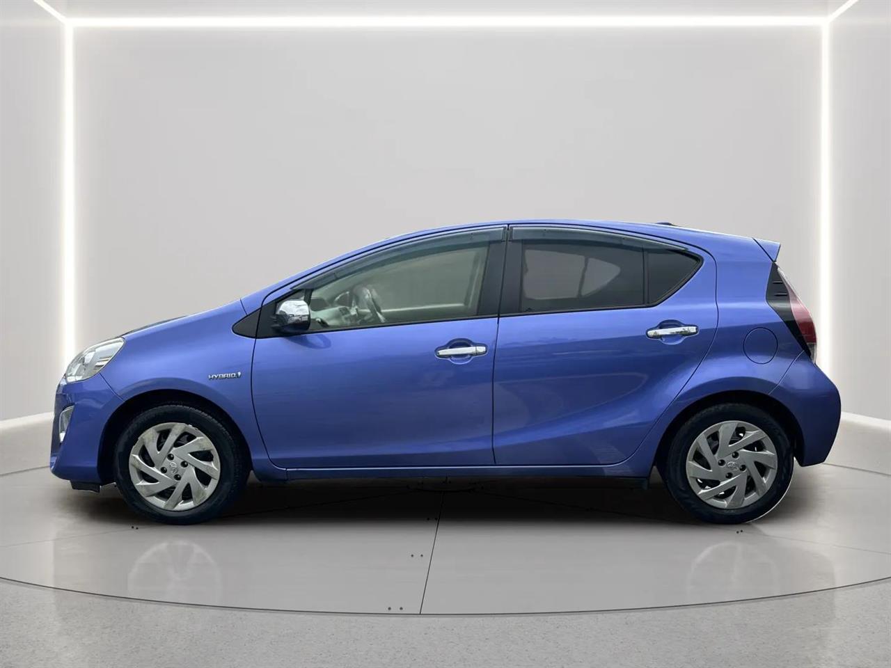 2016 Toyota AQUA