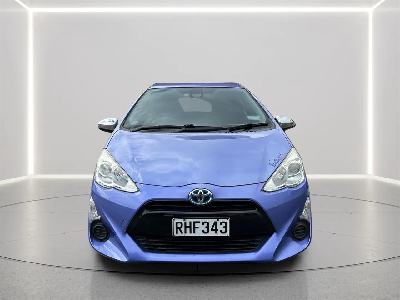 2016 Toyota AQUA