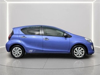 2016 Toyota AQUA - Thumbnail