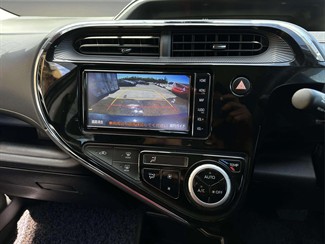 2019 Toyota AQUA - Thumbnail