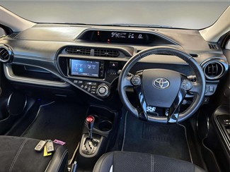 2015 Toyota AQUA - Thumbnail