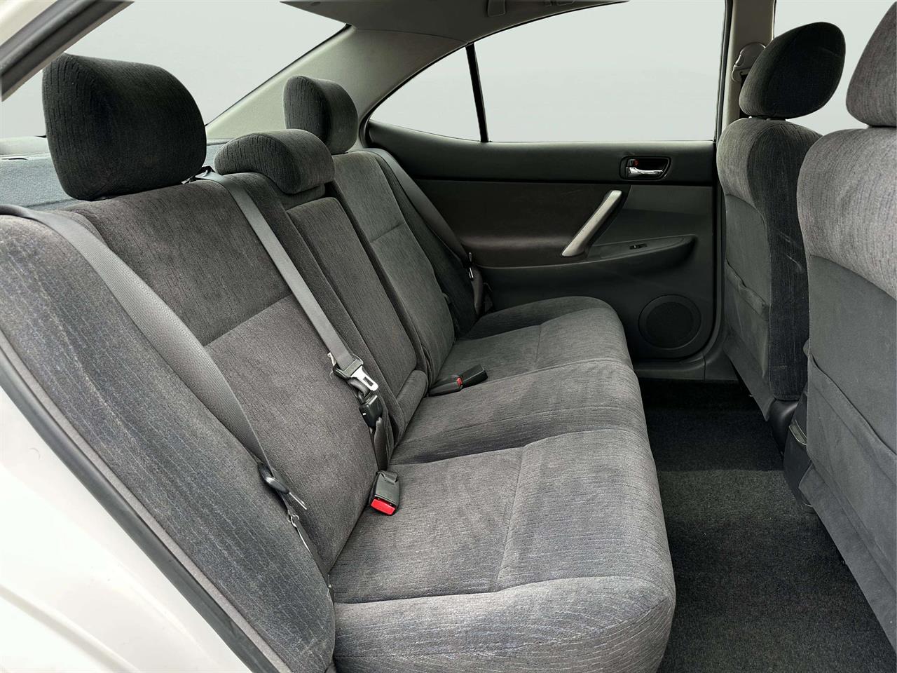 2005 Toyota Allion