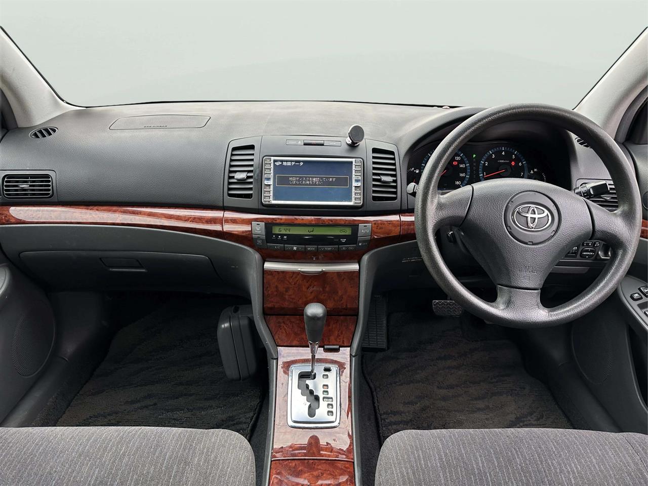 2005 Toyota Allion