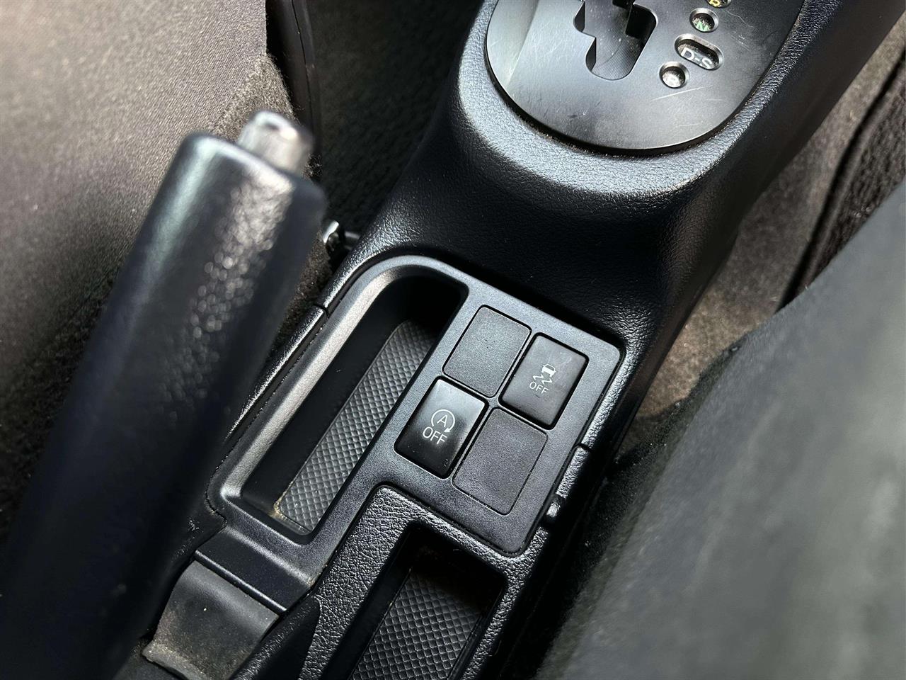 2015 Toyota Vitz