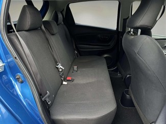 2015 Toyota Vitz - Thumbnail