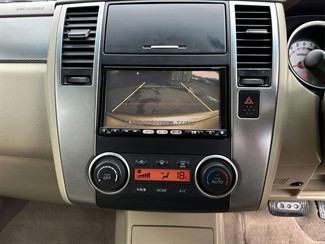 2009 Nissan Tiida - Thumbnail