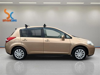 2009 Nissan Tiida - Thumbnail