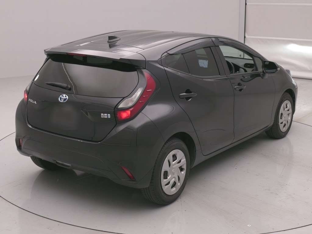 2022 Toyota AQUA