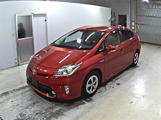 2013 Toyota Prius - Thumbnail