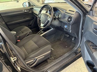2016 Toyota Corolla - Thumbnail