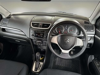 2011 Suzuki SWIFT - Thumbnail